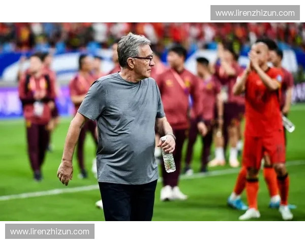 世界杯入场曲的辉煌篇章：音乐如何点燃全球球迷的激情与期待